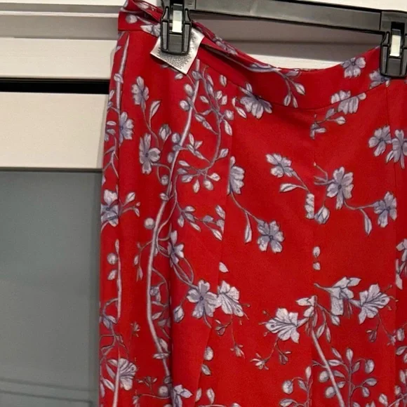 BCBGMAXAZRIA Wide-Leg Floral Pants – Red | New - Picture 3 of 8